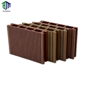 Outdoor WPC Flooring Weatherproof for Patio and Decking