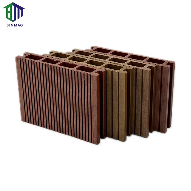 Outdoor WPC Flooring Weatherproof for Patio and Decking