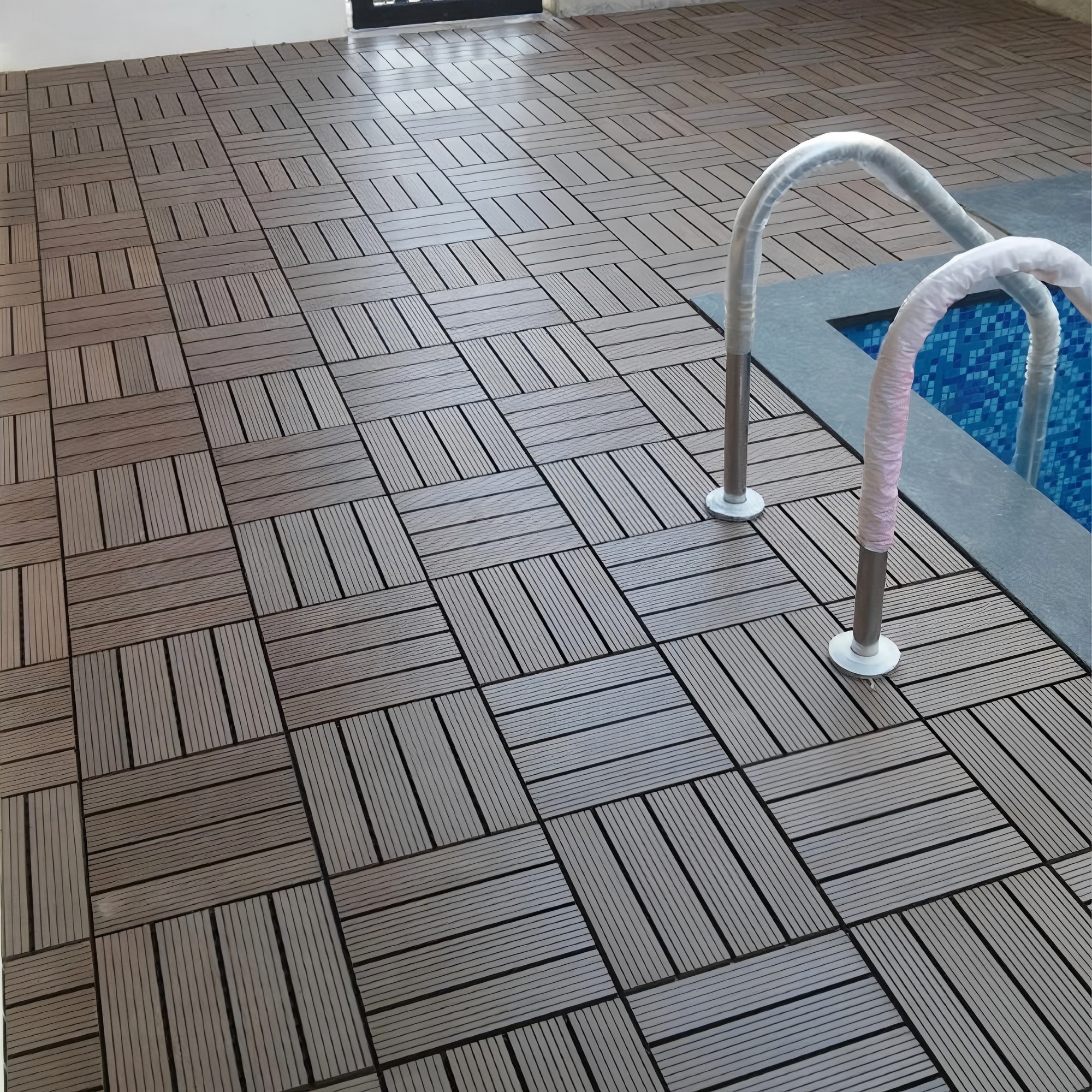 Interlocking outdoor flooring-1